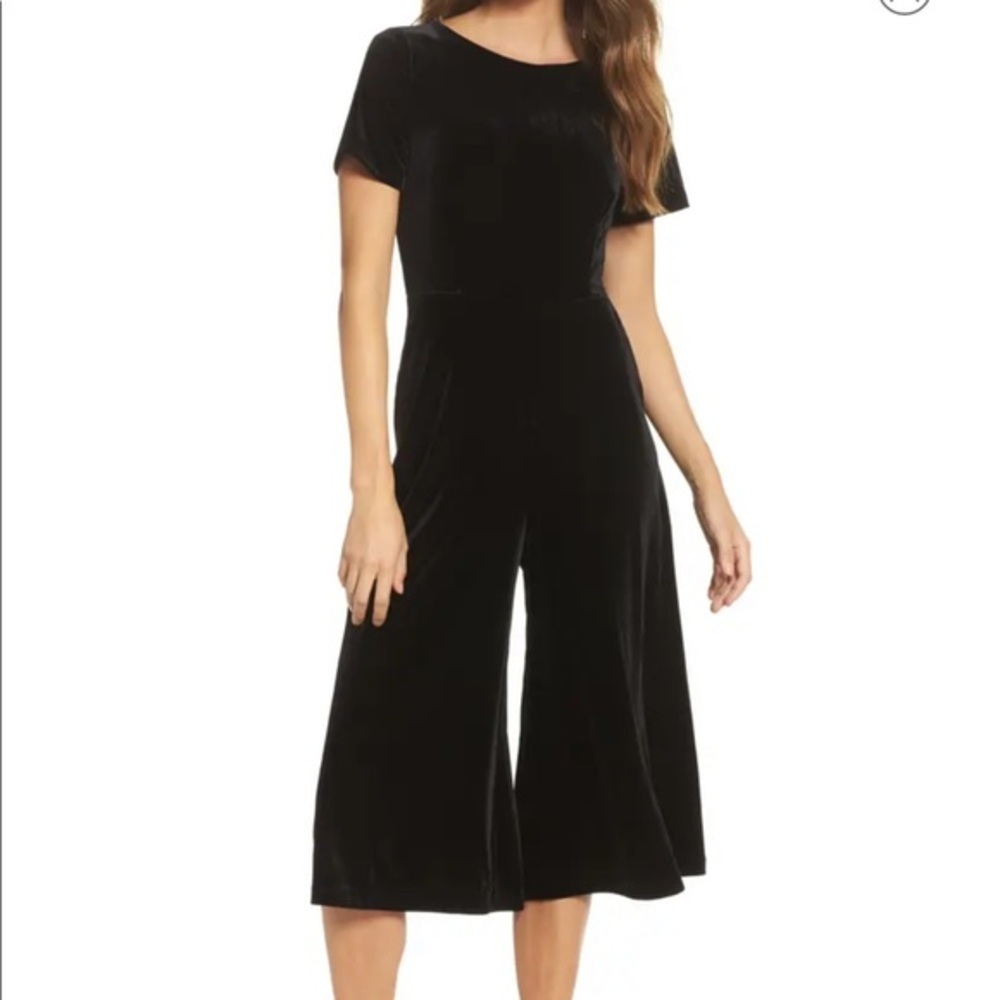 French Connection Aurore lace back black velvet wide Culotte jumpsuit Size‎ 4
